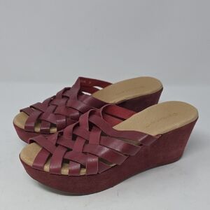 Chocolat Blu Yemaya Maroon Woven Wedges Size 9